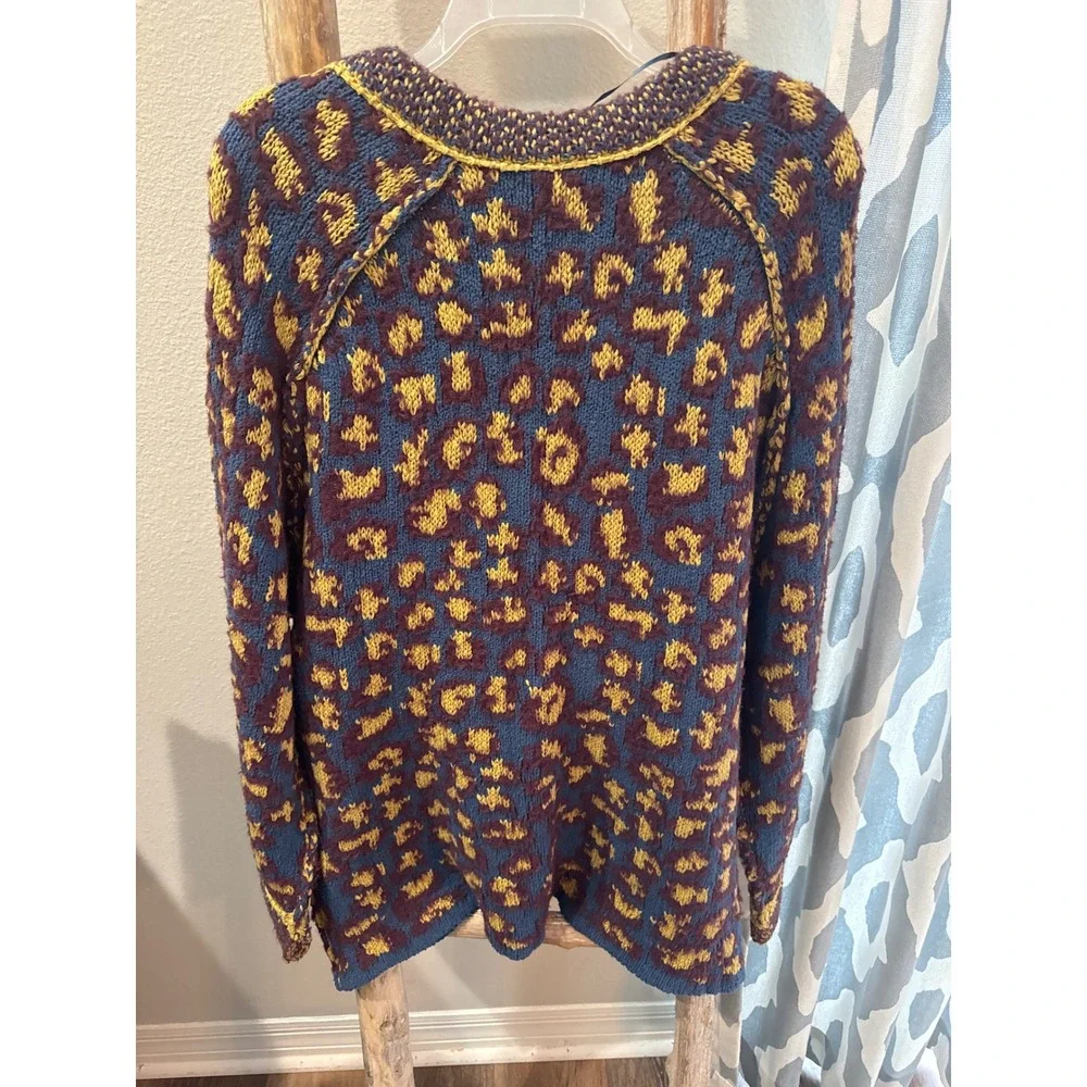 Free People Little Animal Pullover bohemian-inspired women V-neck sweater M NWT